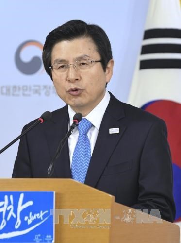 Der amtierende Präsident Hwang Kyo-ahn ruft zur Anerkennung des Urteils des Verfassungsgerichts auf - ảnh 1